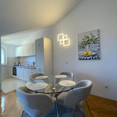 Dalmatino Apartamento Makarska