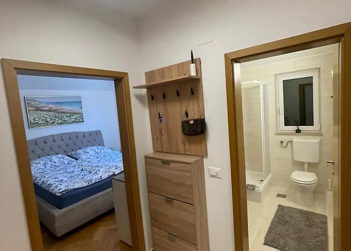 Apartment Dalmatino *